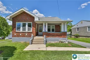 1635 E Emmaus Ave, Allentown City, PA 18103 - Photo 2