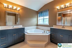 780 Ramblewood Dr, Forks Twp, PA 18040 - Photo 50