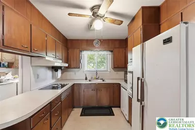 1030 N 7th Street, Emmaus Boro, PA 18049 - Photo 12