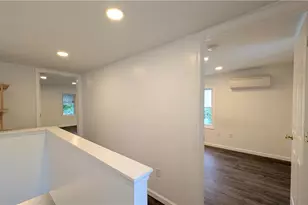2057 S Delaware Dr, Upper Mt Bethel Twp, PA 18343 - Photo 10