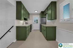 2038 Vista Dr, Bethlehem City, PA 18018 - Photo 26