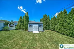 2038 Vista Dr, Bethlehem City, PA 18018 - Photo 8