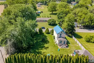 2112 Abbruzzi Ave, Lower Mt Bethel Twp, PA 18013 - Photo 8