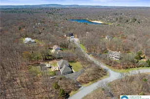 5 Jane Ct, Penn Forrest, PA 18210 - Photo 4
