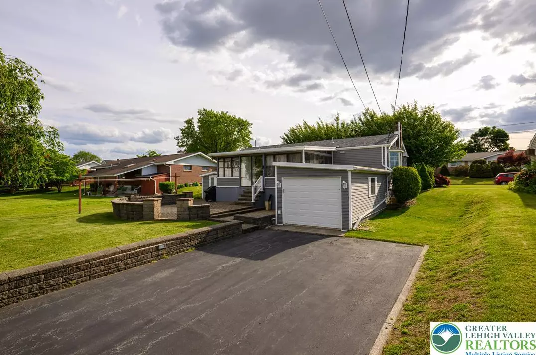 1167 8th St, North Catasauqua Bor, PA 18032 - MLS 778360
