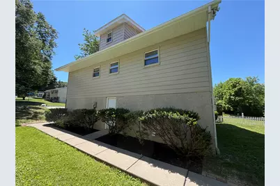 1423 Garden Avenue, Salisbury Township, PA 18103 - Photo 6