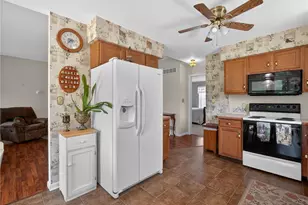 145 Vista Dr, Forks Twp, PA 18040 - Photo 12