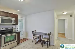 250 Adrain St, Emmaus Boro, PA 18049 - Photo 8