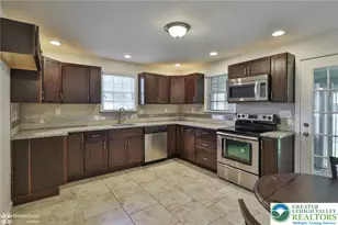 250 Adrain St, Emmaus Boro, PA 18049 - Photo 6
