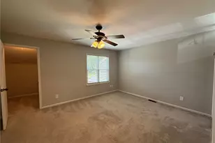 1717 Redwood Ct, Allentown City, PA 18104 - Photo 12