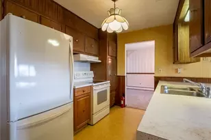 7515 Woodbine, Lower Macungie Township, PA 18062 - Photo 6