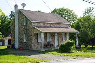 2094 E Scenic Dr, Moore Township, PA 18014 - Photo 22