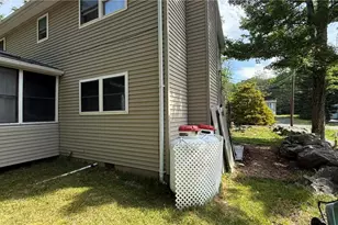 1140 Country Pl Dr, Coolbaugh Twp, PA 18466 - Photo 30