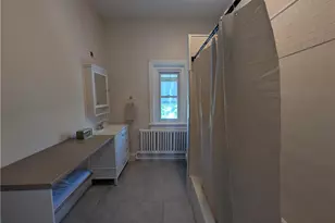 87 Broad St, Bethlehem City, PA 18018 - Photo 2