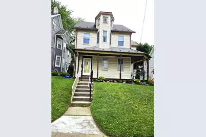 121 N New Street, Nazareth, PA 18064 - Photo 1