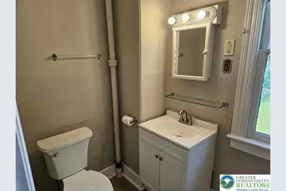 121 N New Street, Nazareth, PA 18064 - Photo 14