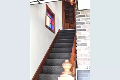 121 N New Street, Nazareth, PA 18064 - Photo 2