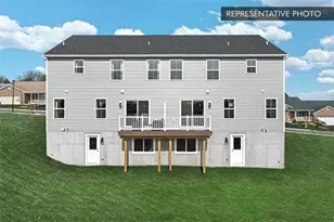 3222 Tepes Dr, Allen Township, PA 18067 - Photo 2