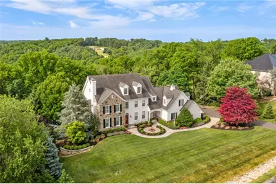 2850 Apple Valley Estates Drive, North Whitehall Township, PA 18069 - Photo 2