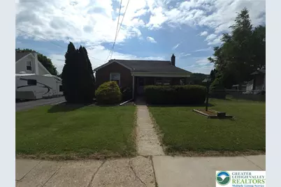 1040 Pennsylvania Avenue, Emmaus Boro, PA 18049 - Photo 2