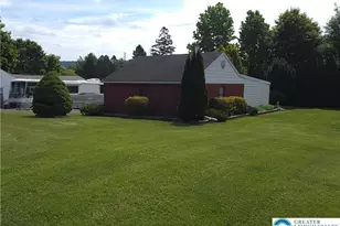 1040 Pennsylvania Ave, Emmaus Boro, PA 18049 - Photo 8