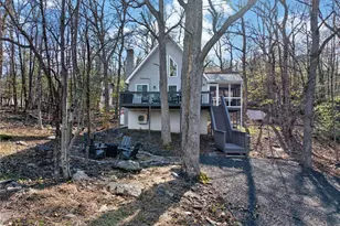 3166 Cherry Ridge Rd, Bushkill, PA 18324 - Photo 30
