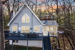 3166 Cherry Ridge Rd, Bushkill, PA 18324 - Photo 1