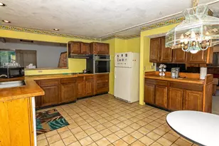 1247 Stony Hollow Cir, Pike, PA 18302 - Photo 10