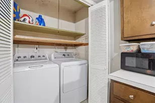 2116 S 1st Ave, Whitehall Township, PA 18052 - Photo 24