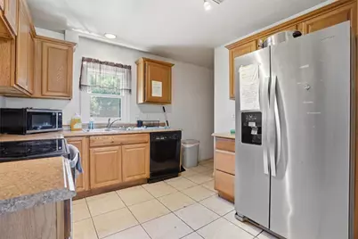 823 N Saint Lucas Street, Allentown City, PA 18104 - Photo 12