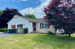 94 Jonathan Dr, Palmer Twp, PA 18045 - Photo 8