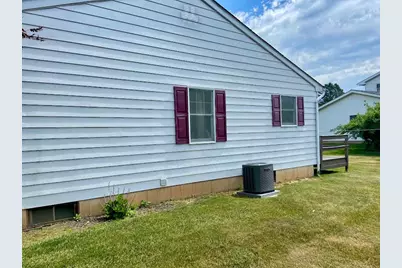 94 Jonathan Drive, Palmer Twp, PA 18045 - Photo 6