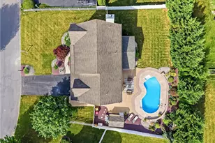205 N Timothy Trail, Forks Twp, PA 18040 - Photo 2