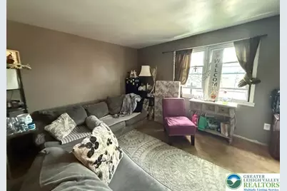 2860 Huron Street, Allentown City, PA 18103 - Photo 2