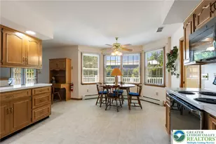 1346 Dayspring Dr, Allentown City, PA 18106 - Photo 10
