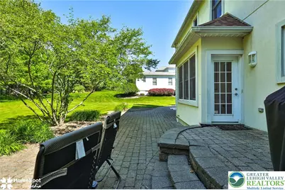 1614 Penns Crossing, South Whitehall Township, PA 18104 - Photo 8