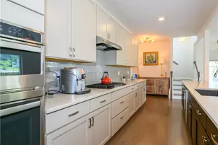 308 Bendelow Ln, Northampton Boro, PA 18067 - Photo 8
