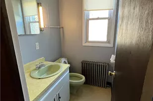 415 W Pennsylvania Ave, Pen Argyl, PA 18072 - Photo 10