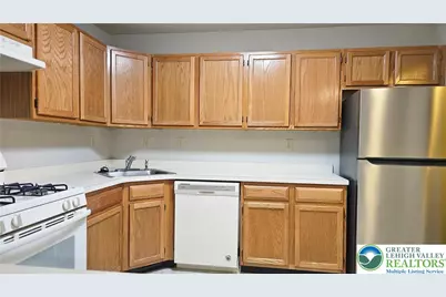 1884 Mansfield Street, Lower Saucon Township, PA 18055 - Photo 6
