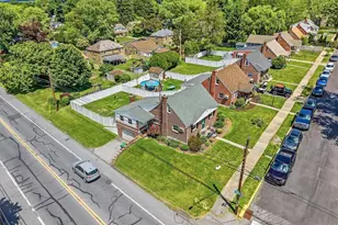143 Dell St, Emmaus Boro, PA 18049 - Photo 4