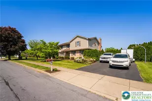 1404 Jeffrey Ln, Easton, PA 18045 - Photo 4