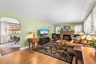 104 E Landis St, Coopersburg Boro, PA 18036 - Photo 4