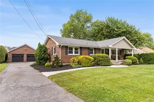 104 E Landis St, Coopersburg Boro, PA 18036 - Photo 2