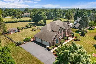 3208 Fallow Dr, South Whitehall Township, PA 18104 - Photo 2