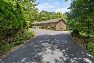 55 Molenda Cir, Franklin Twp, PA 18235 - Photo 6