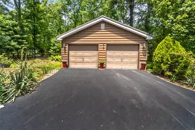 55 Molenda Circle, Franklin Twp, PA 18235 - Photo 10