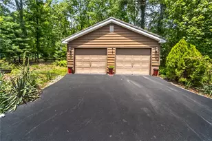 55 Molenda Cir, Franklin Twp, PA 18235 - Photo 10