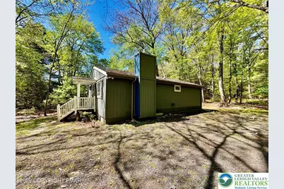 687 Dotters Corner Road, Polk Twp, PA 18058 - Photo 4