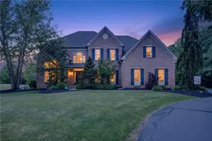 25 Melchor Dr, Williams Township, PA 18042 - Photo 2
