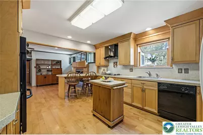 1042 N 38th Street, South Whitehall Township, PA 18104 - Photo 10